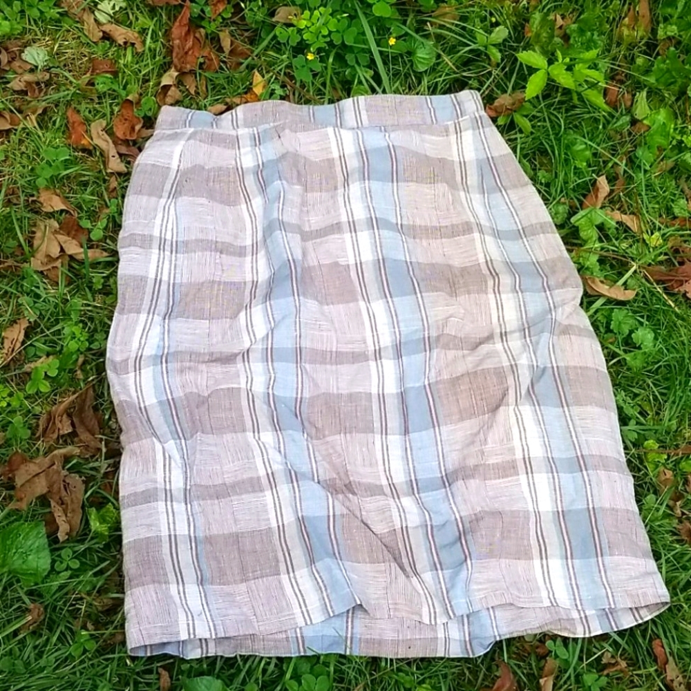 Vintage VENTILO Paris skirt 100%  Linen sz 40  > XS